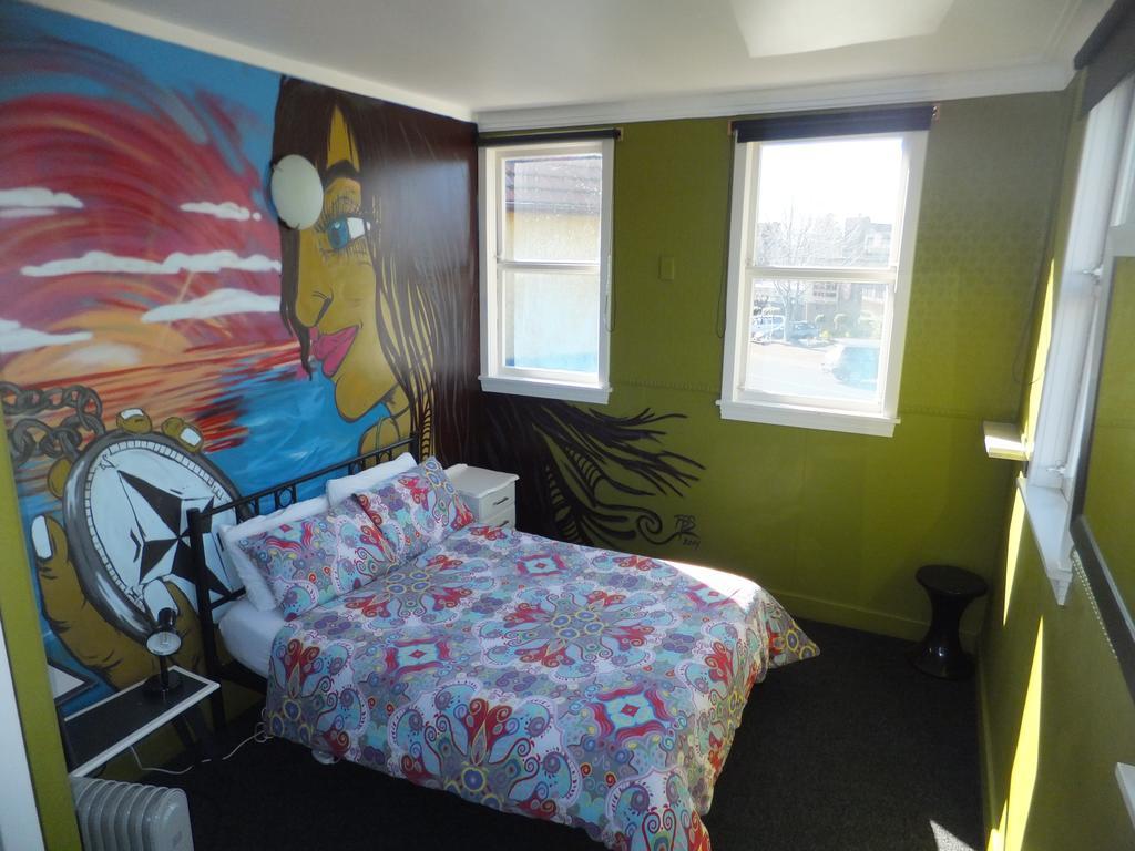 Crash Palace Backpackers Rotorua Rom bilde